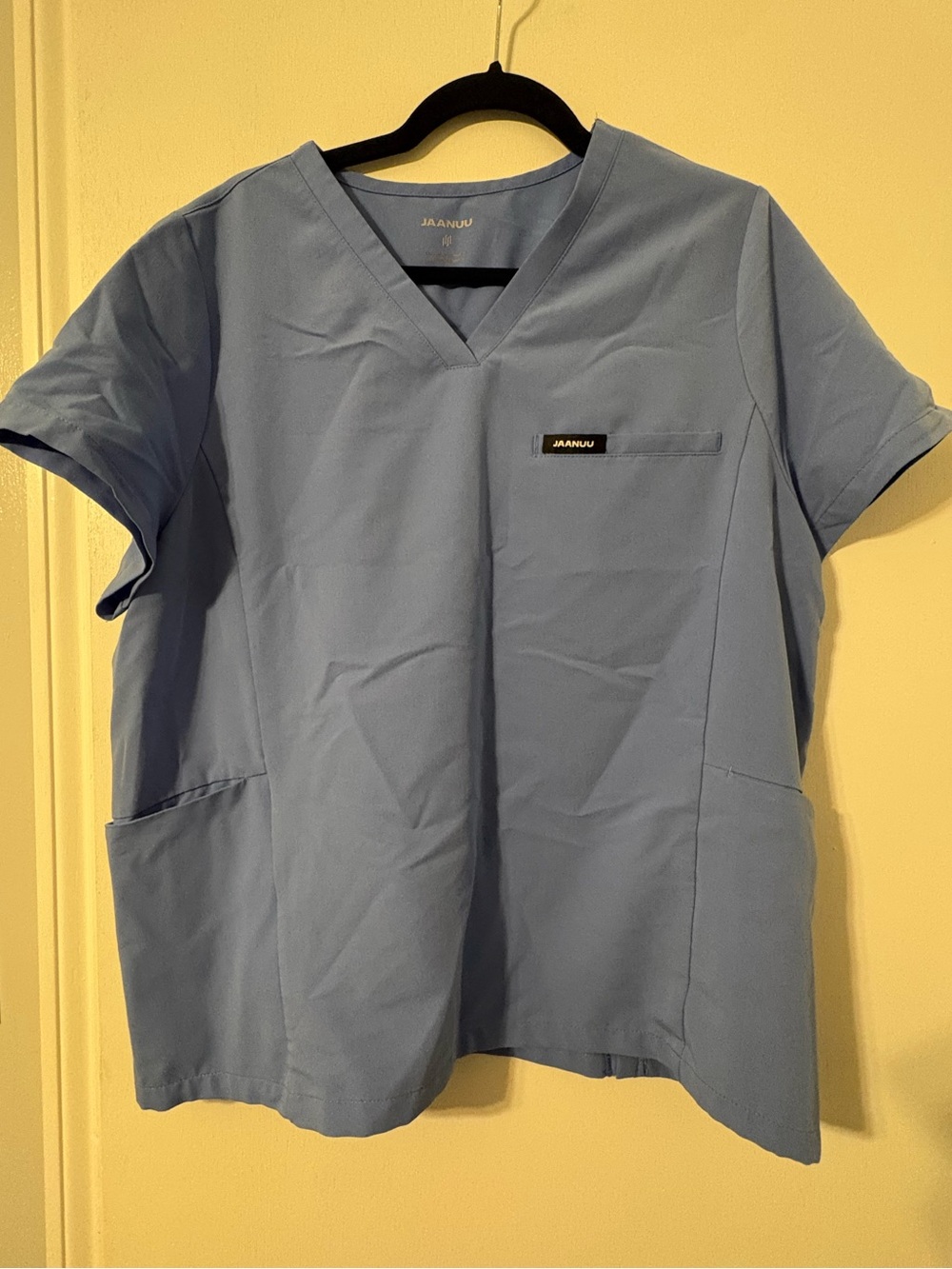 Jaanuu scrub top, XL